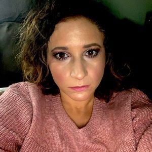 Meet your Posher, Rosalyn